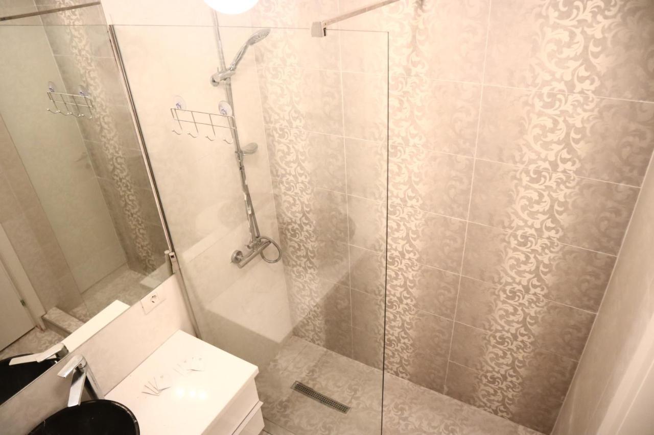 Thomas Luxury Apartment Năvodari Екстериор снимка