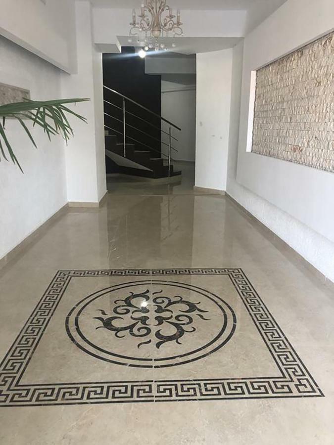 Thomas Luxury Apartment Năvodari Екстериор снимка
