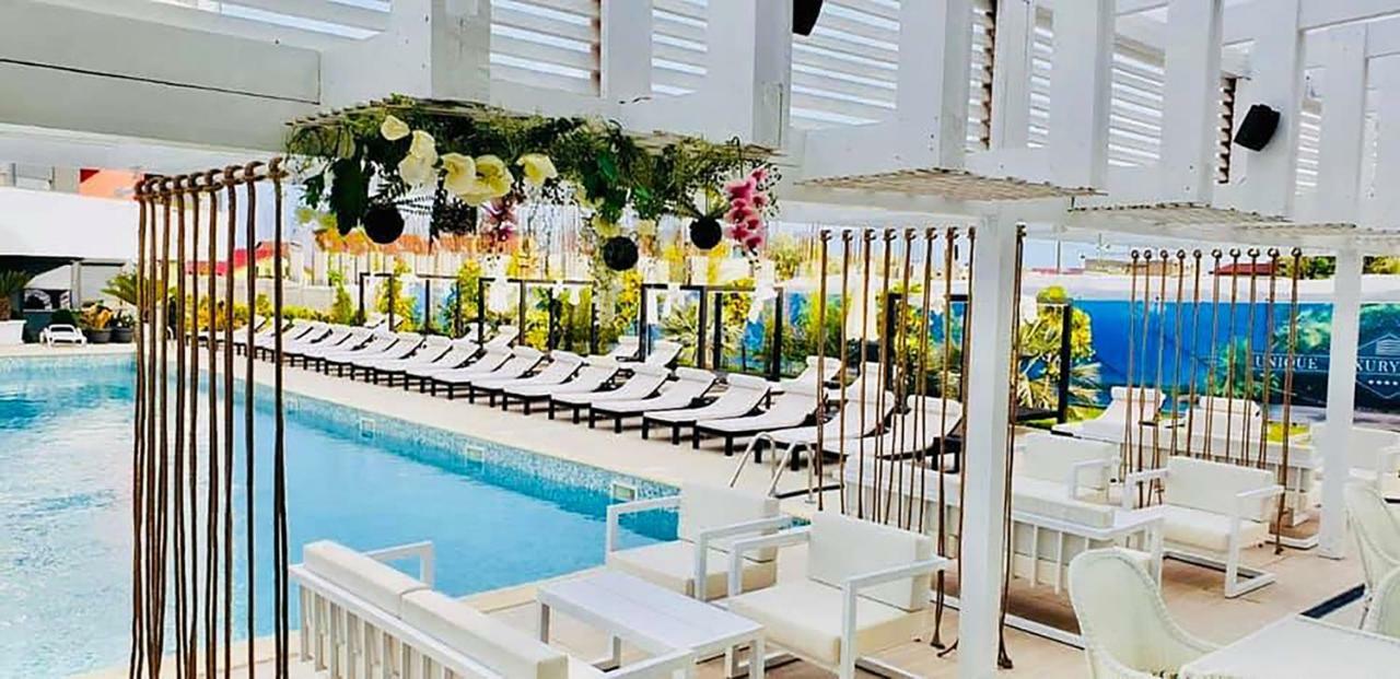 Thomas Luxury Apartment Năvodari Екстериор снимка