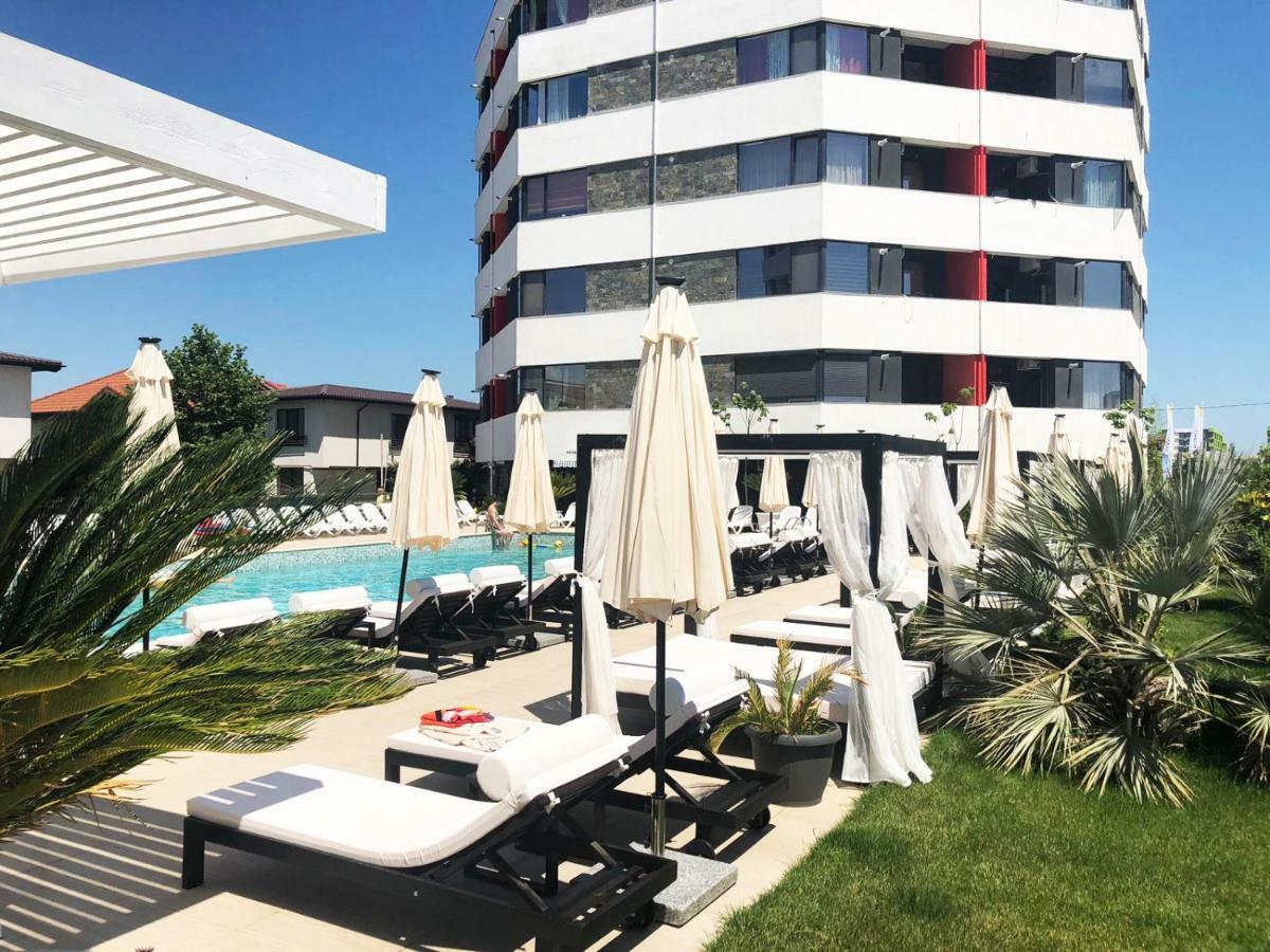 Thomas Luxury Apartment Năvodari Екстериор снимка